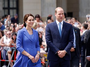 360b Shutterstock_Prince William with Kate_princis Viljams ar sievu Ketrīnu.jpg