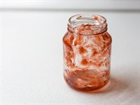 Shutterstock_1425085640_dirty jar_netīra burka.jpg