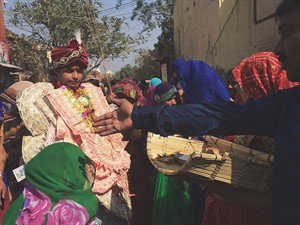 Wan-fu Shutterstock_India wedding_kāzas Indijā.jpg