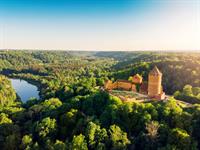 Shutterstock_1099742582_Sigulda.jpg