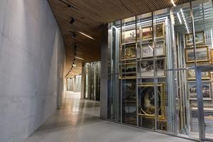 2 httpscommons.wikimedia.orgwikiFileLatvijas_Nacion%C4%81lais_m%C4%81kslas_muzejs_-_gleznu_glab%C4%81tuve.jpg.jpg